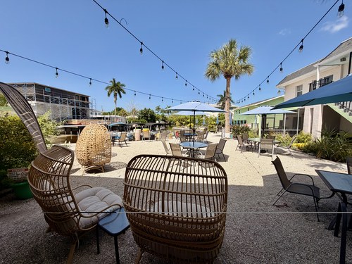 Bayshore Bodega patio