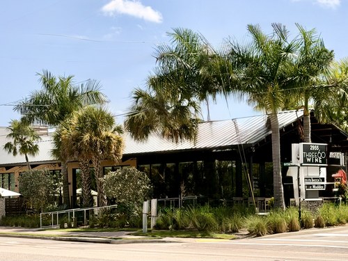 Rebecca's Wine Bar & Restaurant, 2955 Bayshore Dr
